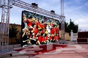 توريد و تركيب و صيانه الشاشات الاعلانيه