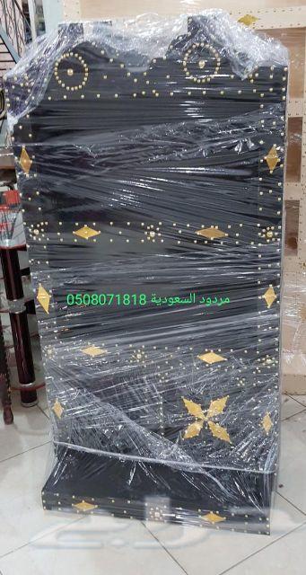 أعمال خشبية ومعدنية جلسات خارجية شعبية تراثية