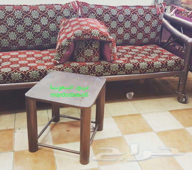 أعمال خشبية ومعدنية جلسات خارجية شعبية تراثية