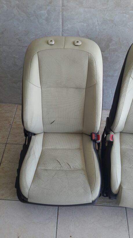 لكسز Es350 تنجيد نفس الوكالة