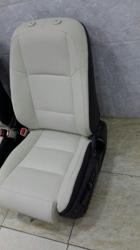 لكسز Es350 تنجيد نفس الوكالة