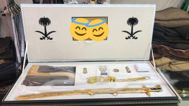الي يبغى يهدي شخص عزيز عليه\nبشوت وسيوف ودروعV