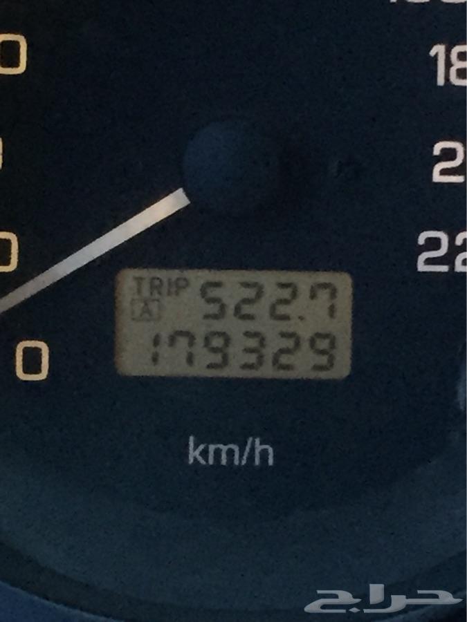 للبيع جيب باجيرو صالون 2005