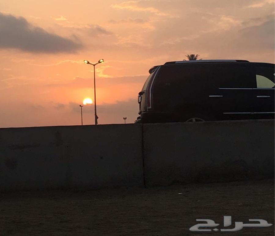 اسكاليد شبه مخزن للبيع