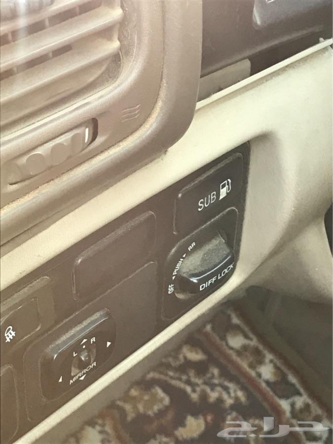 للبيع جيب مديل 2000 جي اكس أر