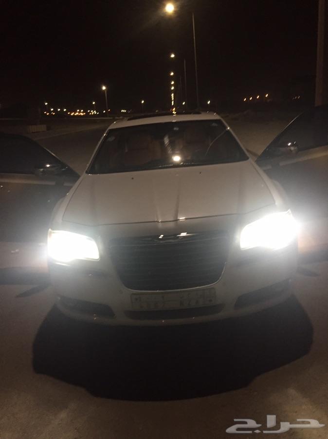 للبيع كليزلر C300 هيمي