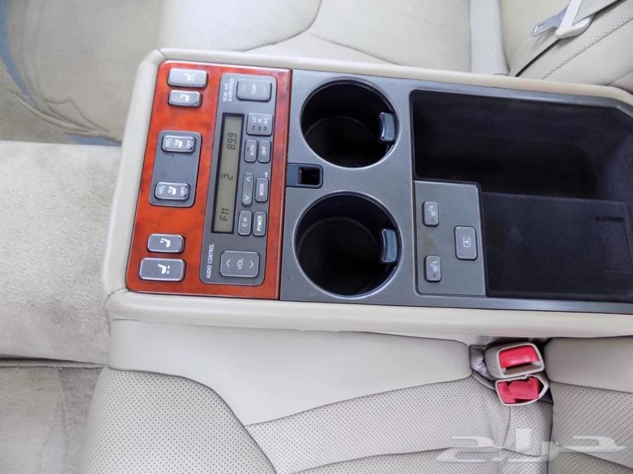 لكزس LS 430 الموديل 2001 مخزنه