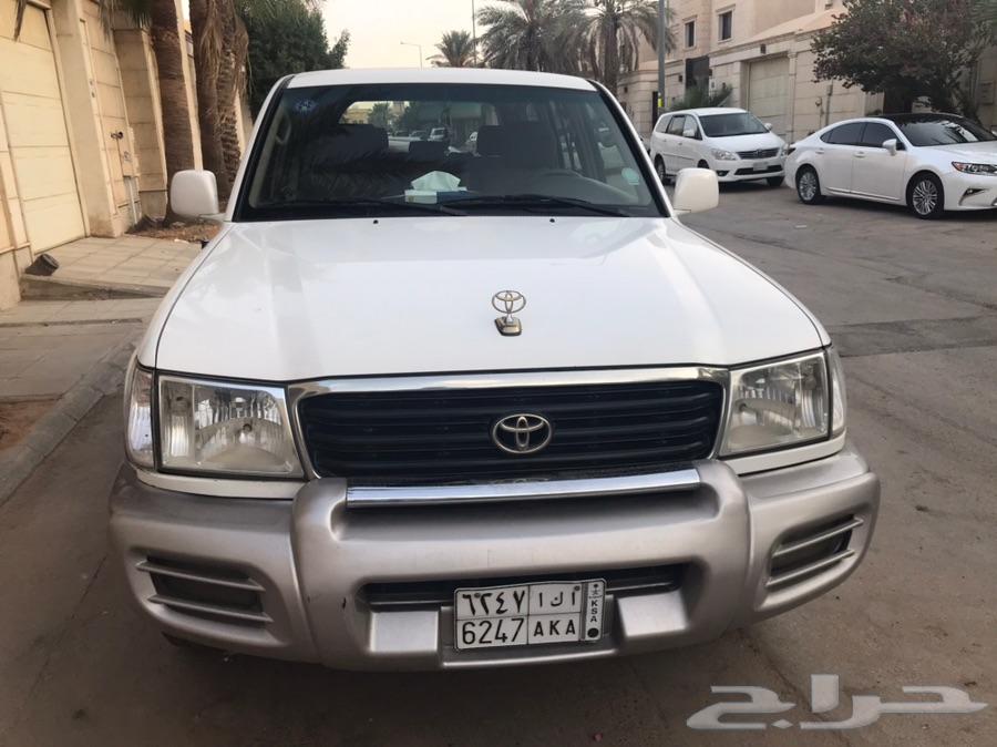 جيب تويوتا جي اكس ار 2002