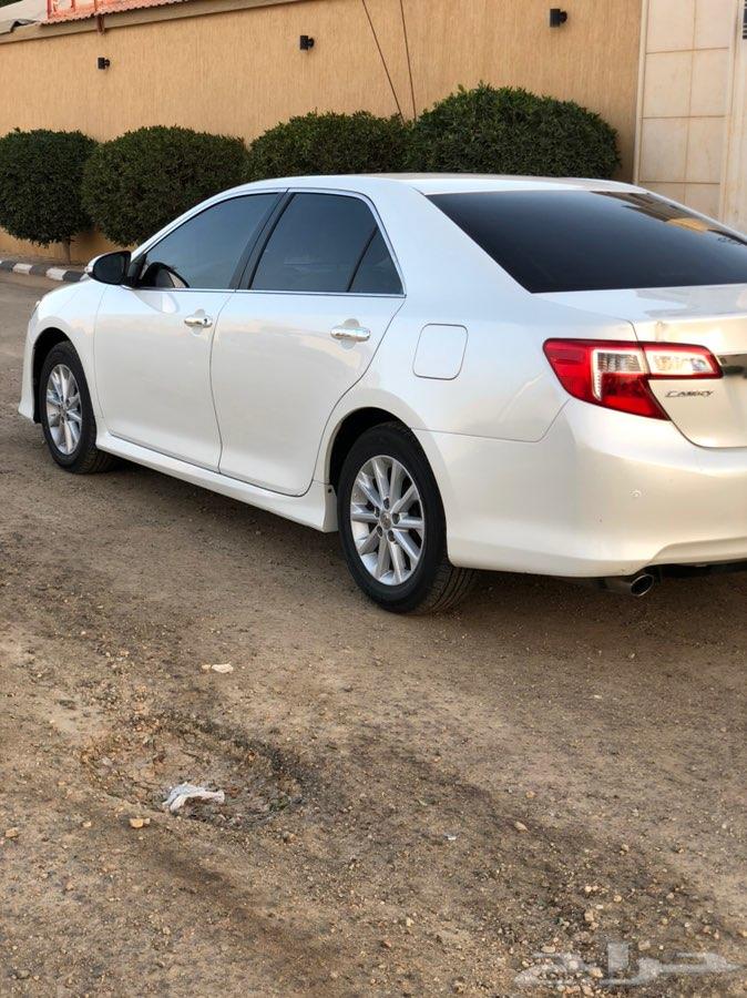 كامري 2012 لؤلؤي GLX . نظيف جدا
