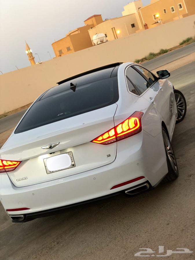 جنسس 2015 لؤلؤي بلاتينيوم . نظيف جدا