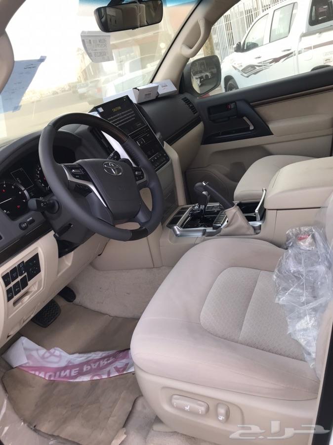 لاندكروزر GXR 3 السعر 239500