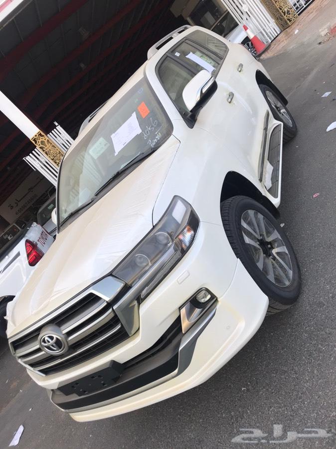 لاندكروزر GXR 3 السعر 239500