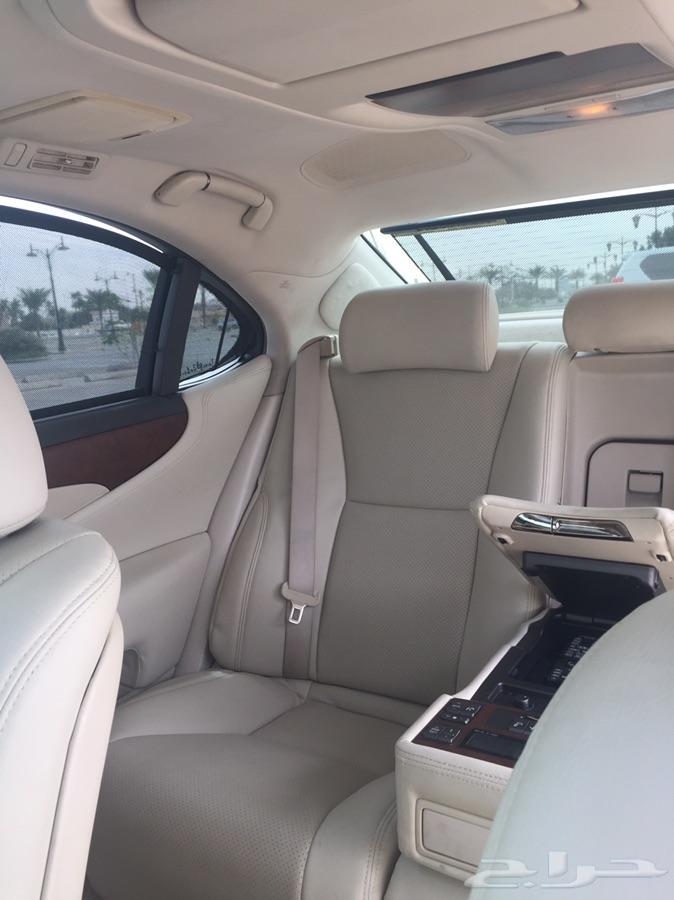 للبيع لكزس LS 460L لارج ( طويل ) 2011