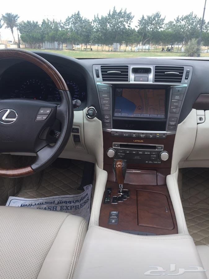 للبيع لكزس LS 460L لارج ( طويل ) 2011