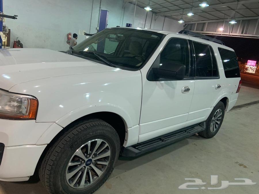 سيارة اكسبدشن 2015 للبيع XLT