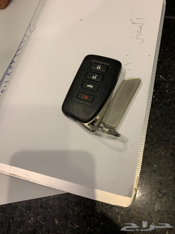 للبيع لكزس ES 350 ممشى قليل V6