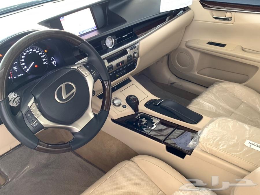 للبيع لكزس ES 350 ممشى قليل V6