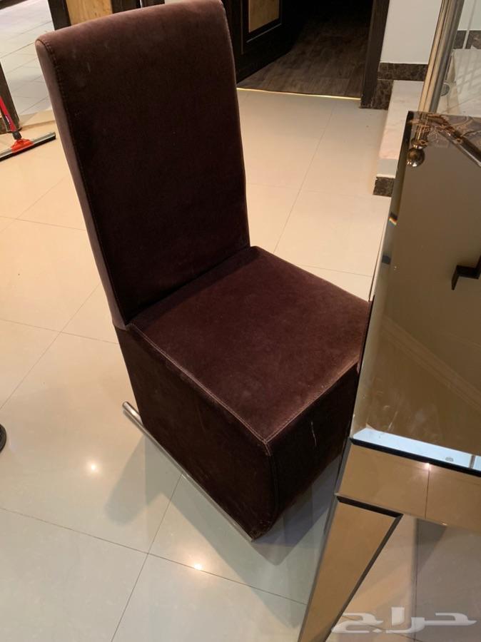 طاولة سفرة 6كراسي وميكرويف