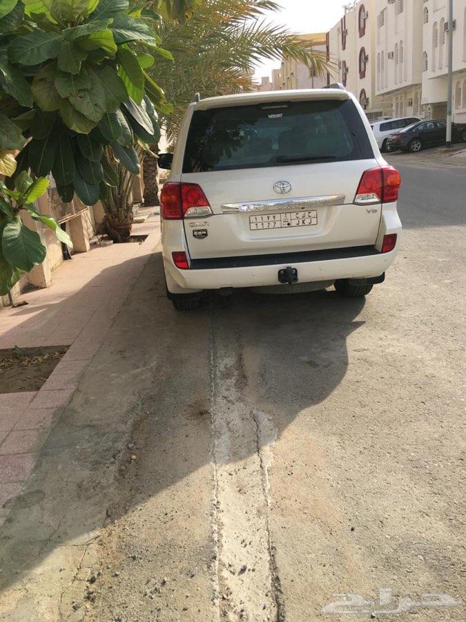 جيب لاندكروزر ستيني 2015