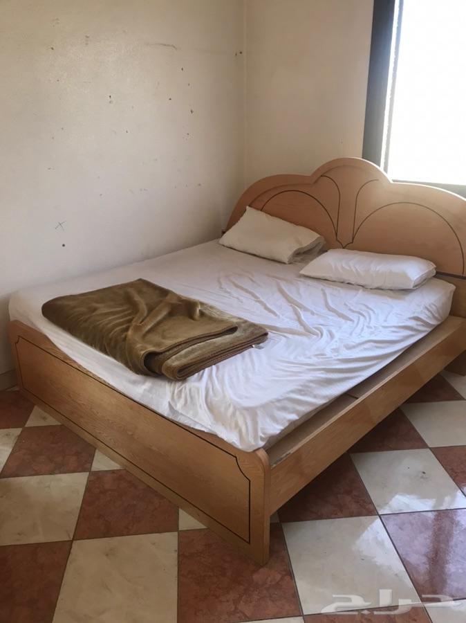 اثاث متنوع للبيع