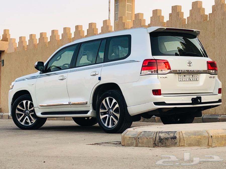 لاندكروزر VXR 5.7 مرهم 2019 نظيف