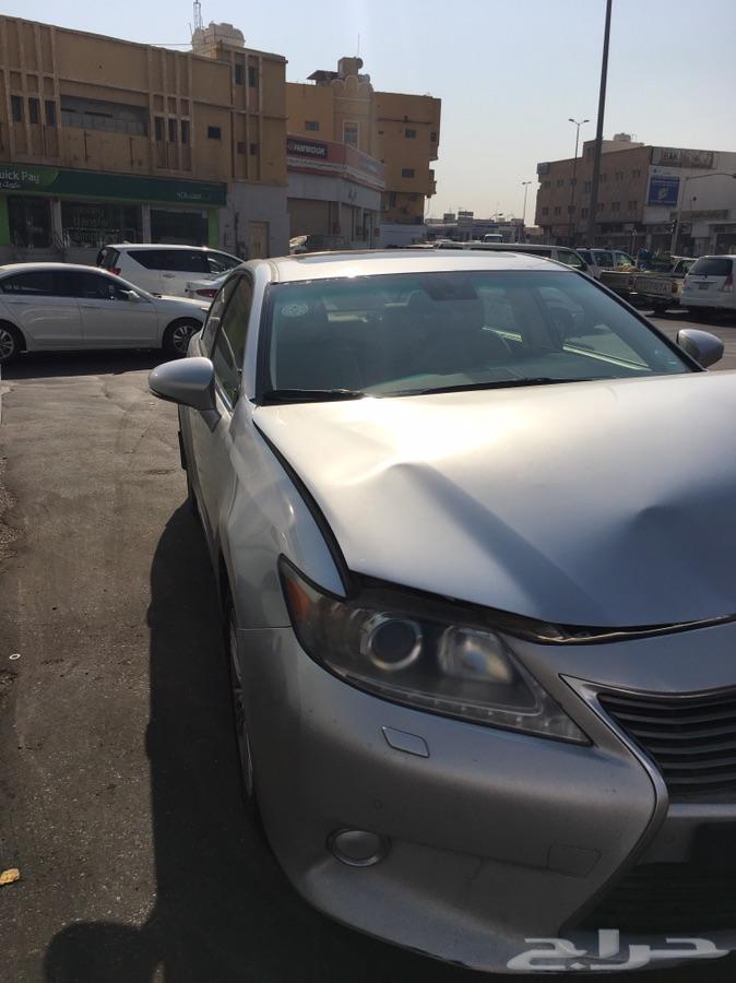 للبيع لكزس es350 2013خليجي مصدوم