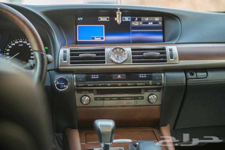 لكزس 600 ls بحالة وكالة