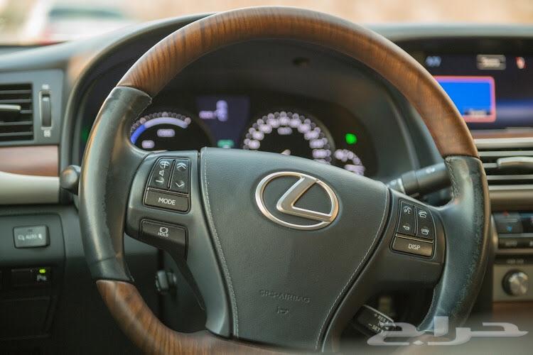 لكزس 600 ls بحالة وكالة