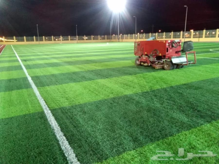 للملاعب والحدائق