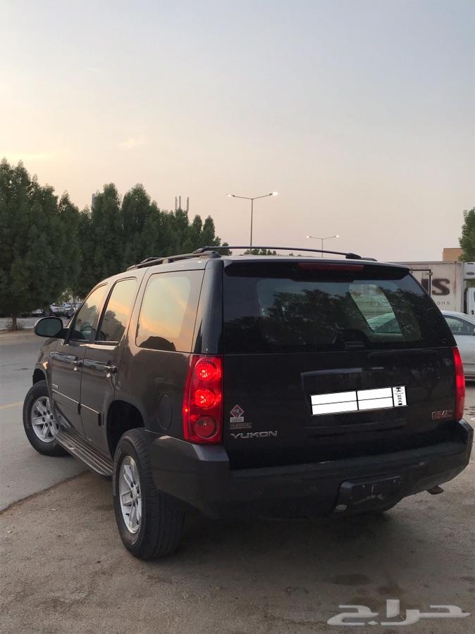 يوكون 2010 للبيع