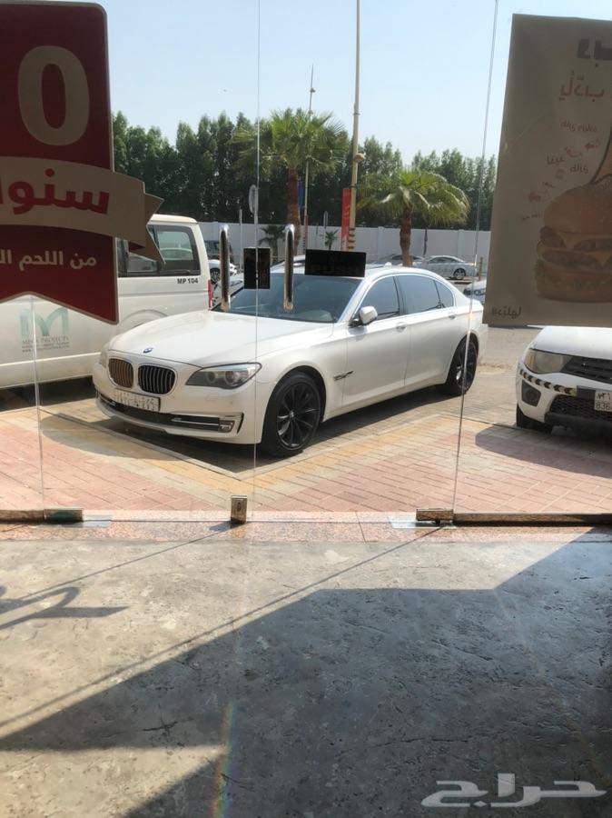 بي ام 730 il الفئة السابعة 2015