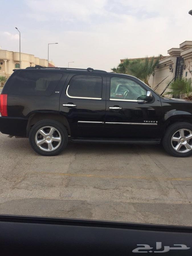 سيارة تاهو نصيفة للبيع