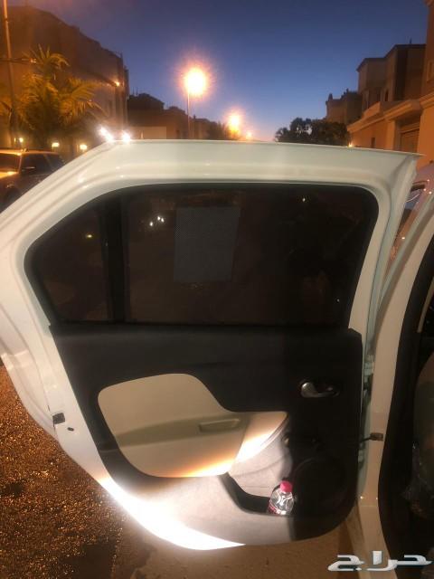 ستائر واقية للشمس
