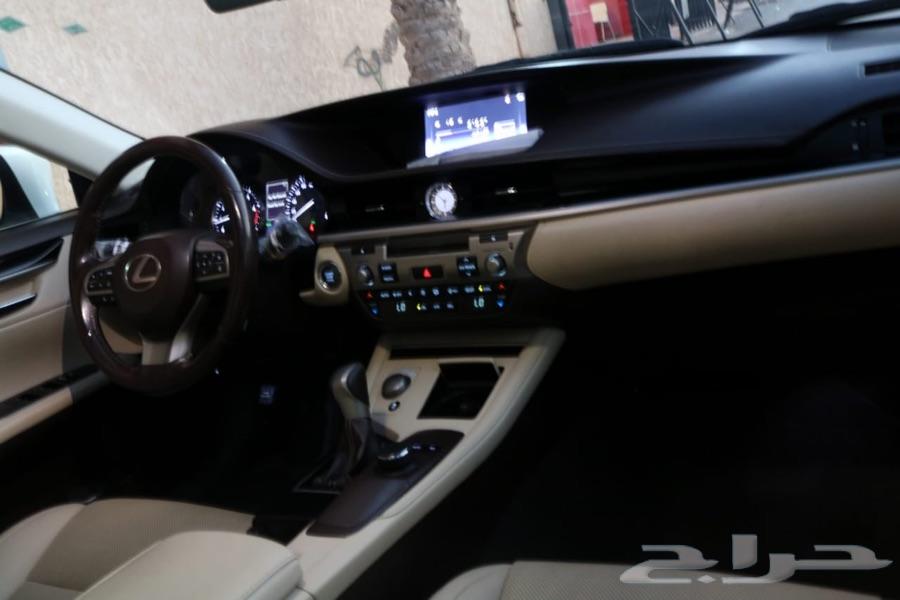 لكزس 2016 V6 ES350 بحالة الوكالة