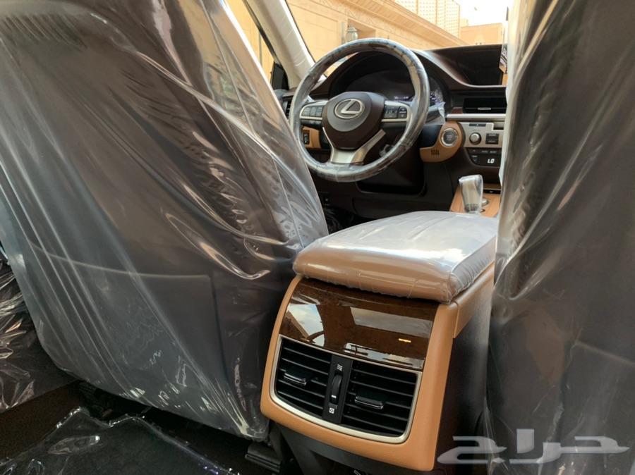 لكزس ES 350 2017 نظيف جدا بحالة الوكالة