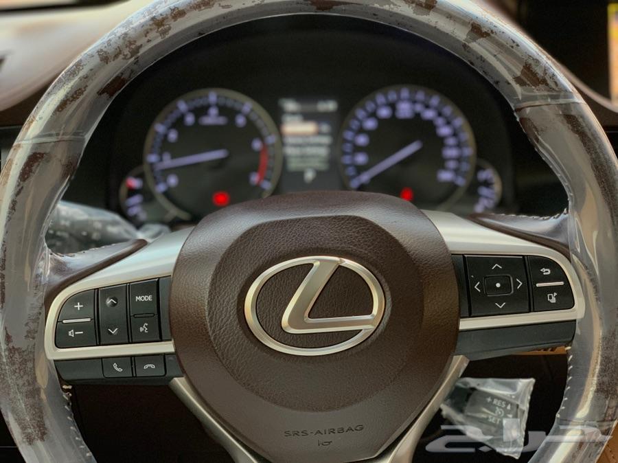 لكزس ES 350 2017 نظيف جدا بحالة الوكالة