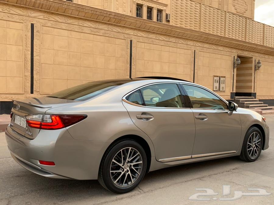لكزس ES 350 2017 نظيف جدا بحالة الوكالة