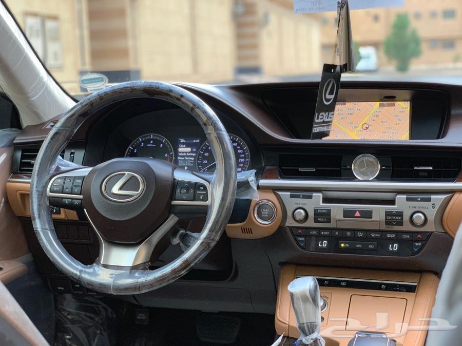 لكزس ES 350 2017 نظيف جدا بحالة الوكالة