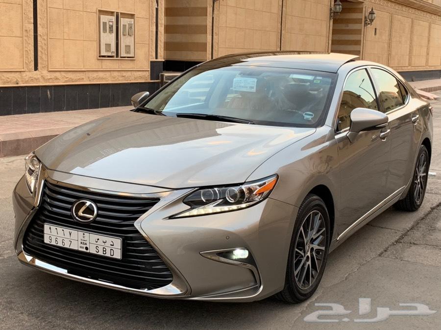 لكزس ES 350 2017 نظيف جدا بحالة الوكالة