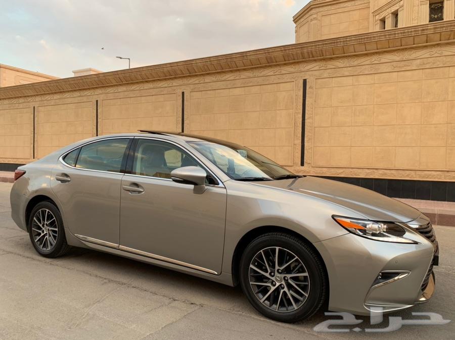 لكزس ES 350 2017 نظيف جدا بحالة الوكالة