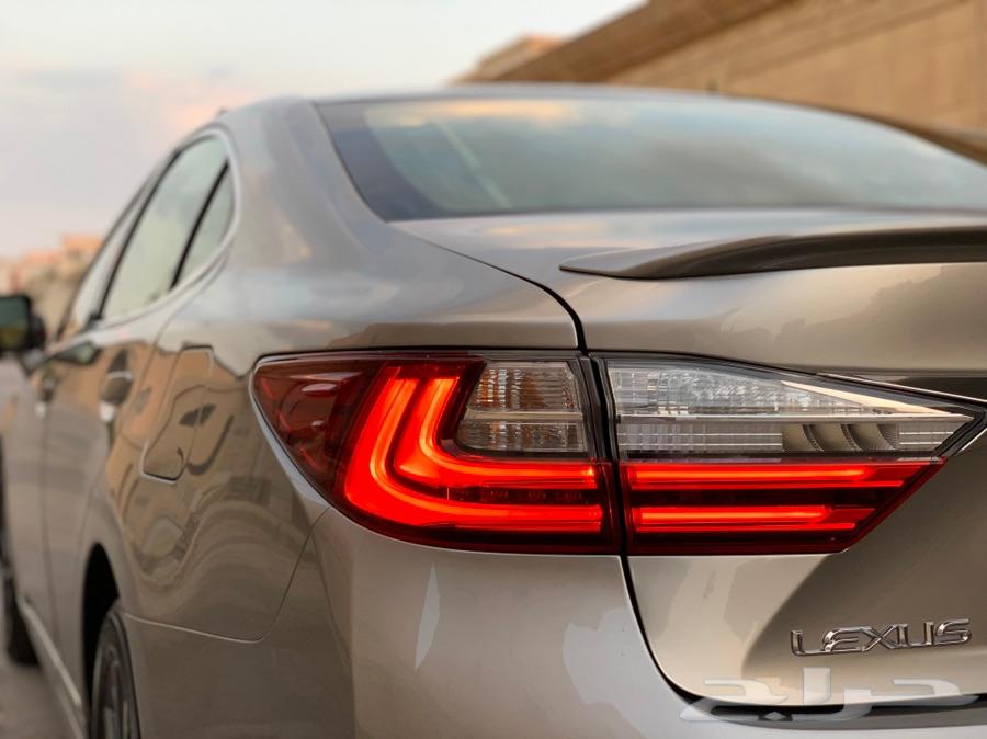 لكزس ES 350 2017 نظيف جدا بحالة الوكالة