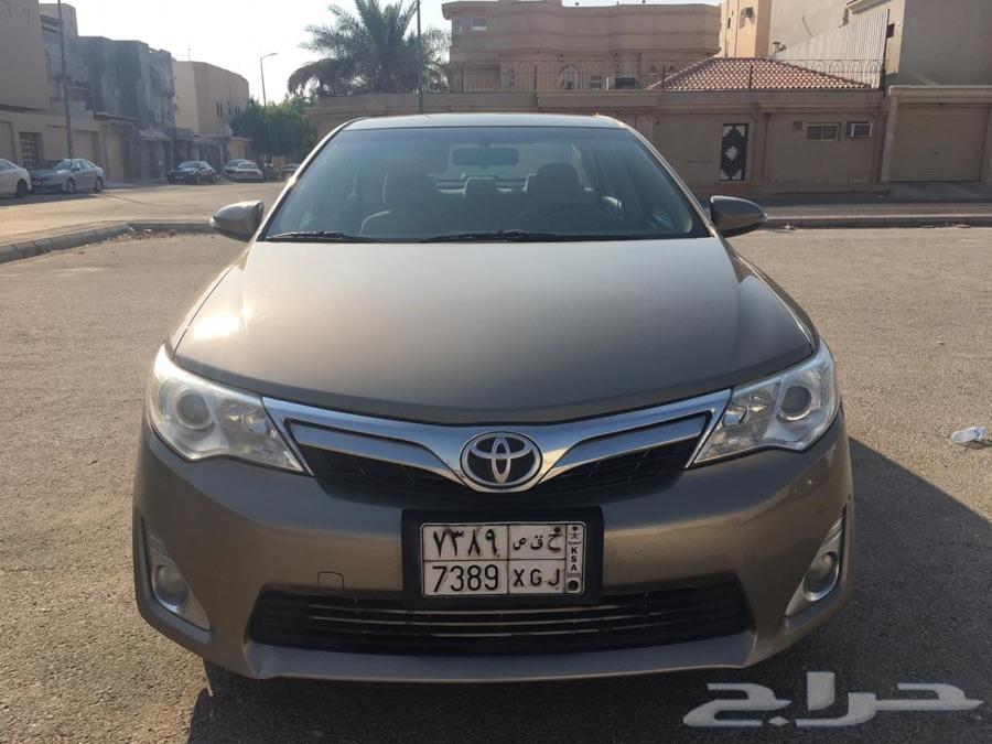 كامري 2015 نظيفة للبيع