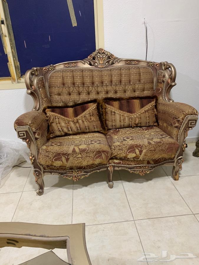 اثاث كنب طاولة تلفزيون مجلس صاله