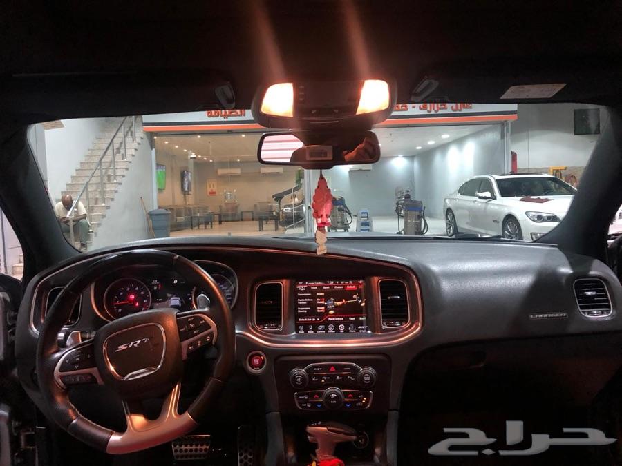 مباع. Dodge SRT8 black roof