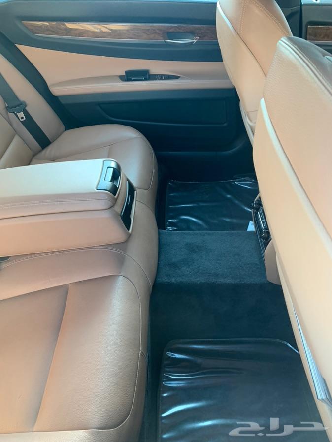 BMW 740 2009