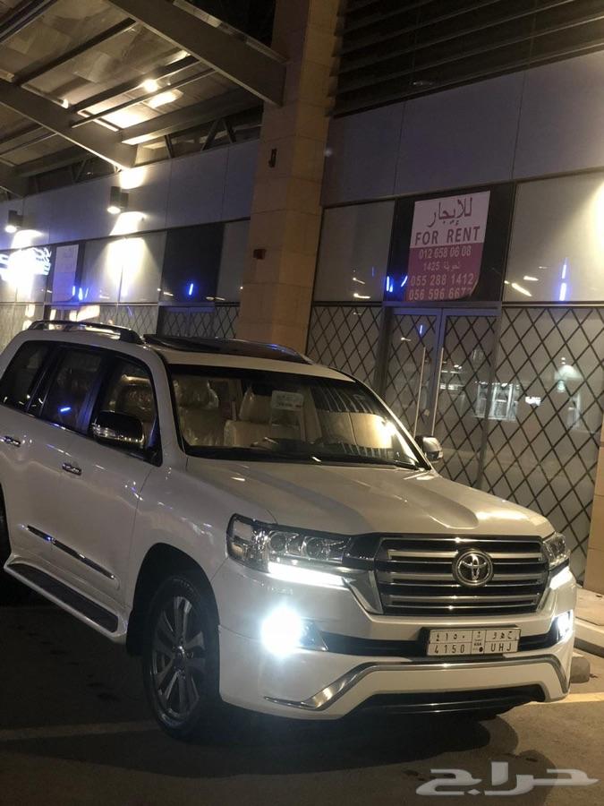 لاندكروزرVXRشبه جديد وكالةعبداللطيف جميل