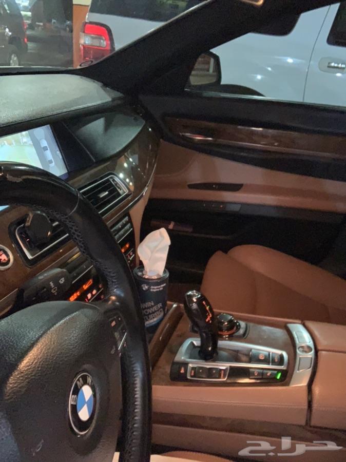 BMW 740 2009