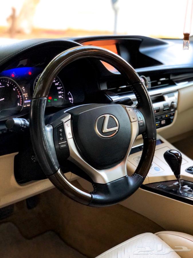 لكزس ES350 نظيفة جدا مع لوحة مميزة