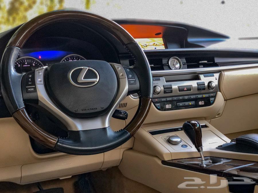 لكزس ES350 نظيفة جدا مع لوحة مميزة