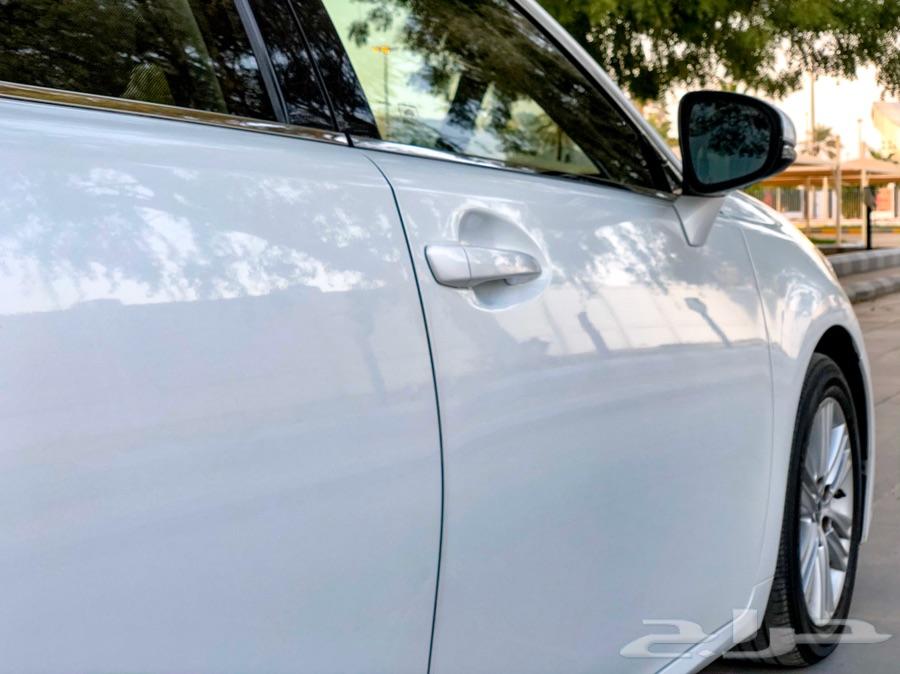 لكزس ES350 نظيفة جدا مع لوحة مميزة